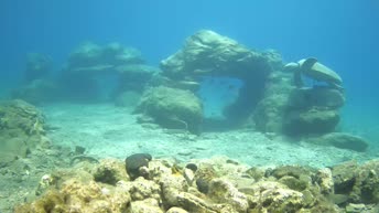 Underwater cam in Karavostasi - Crete