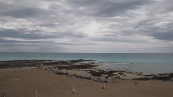 Passage to the sea in Rosignano Solvay