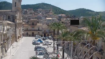 Chiaramonte Gulfi - Piazza Duomo