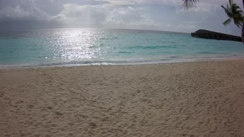 Sunset Beach - Veligandu Maldives Resort Island