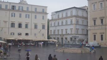 Piazza Santa Maria in Trastevere - Rome
